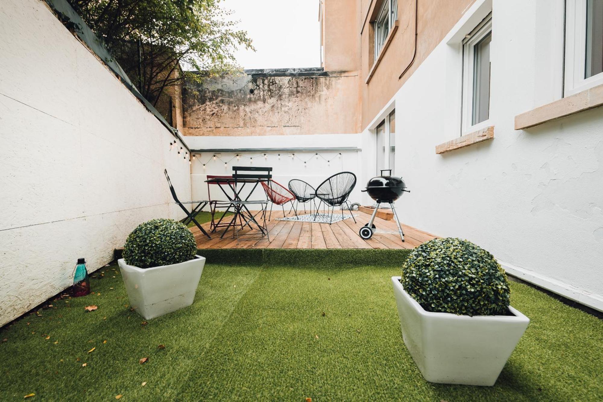 Cozy With Private Terrace Luxemburg